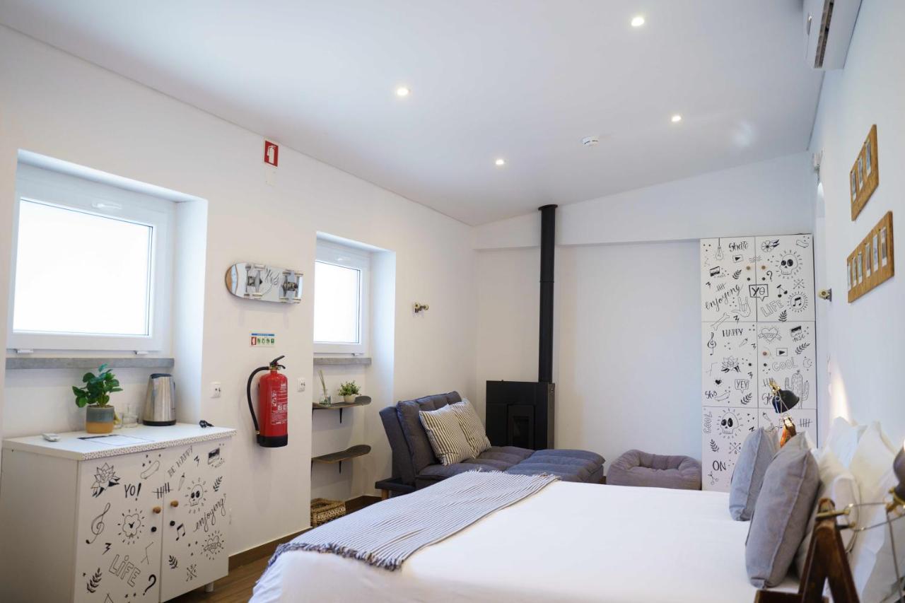 Azen Cool House Bed & Breakfast Azenhas do Mar Cameră foto