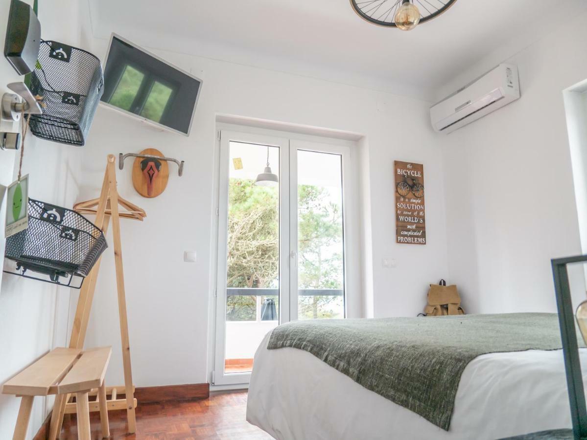Azen Cool House Bed & Breakfast Azenhas do Mar Exterior foto